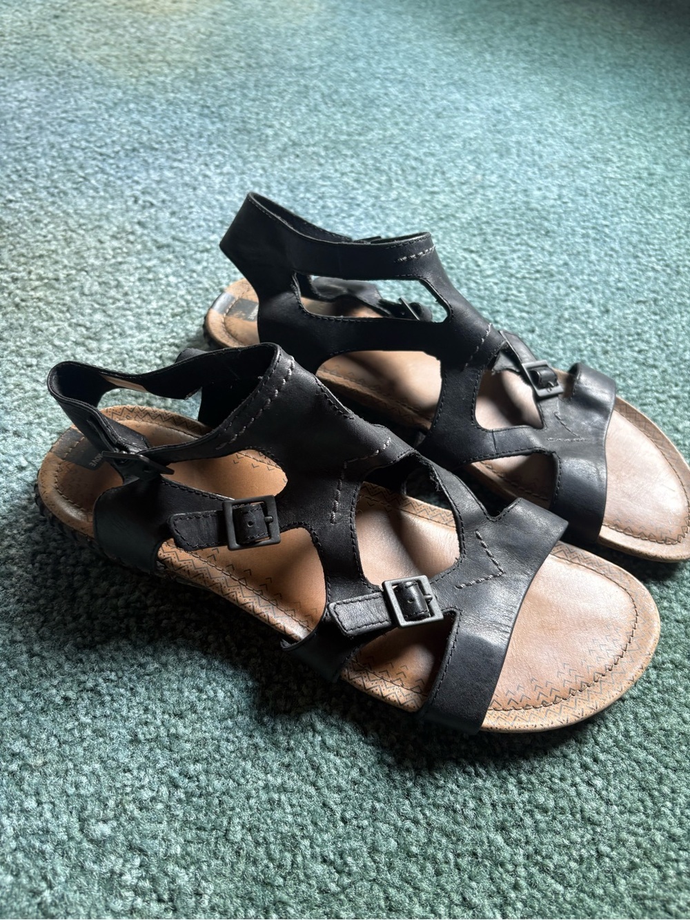 Merrell Black Leather Cutout Buckle Sandals